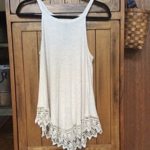 BEIGE TOP W/ CROCHET HEM